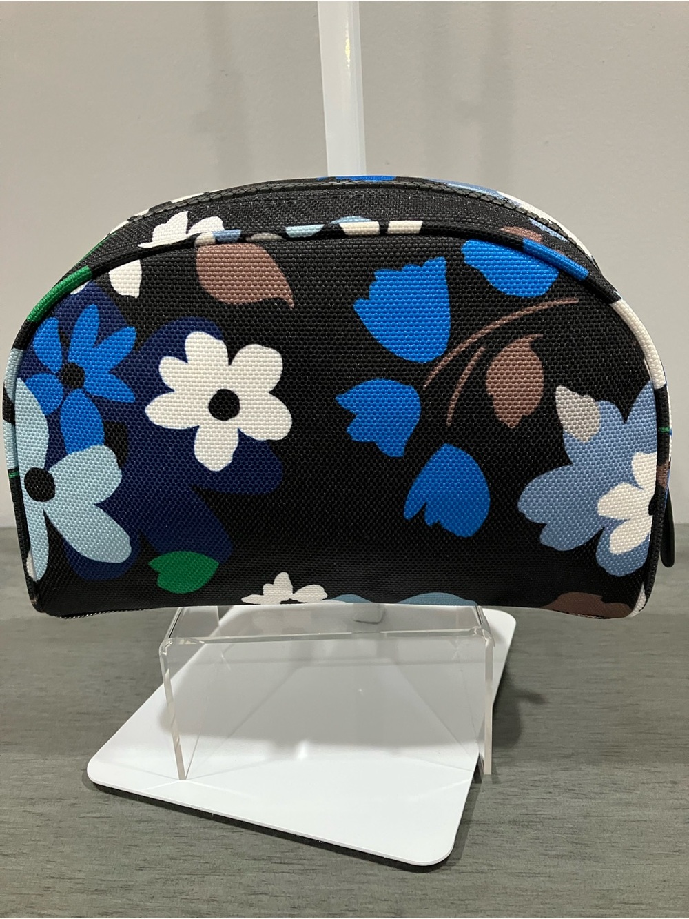 Kate Spade Floral Zip Cosmetic Pouch NWOT - Picture 2 of 8